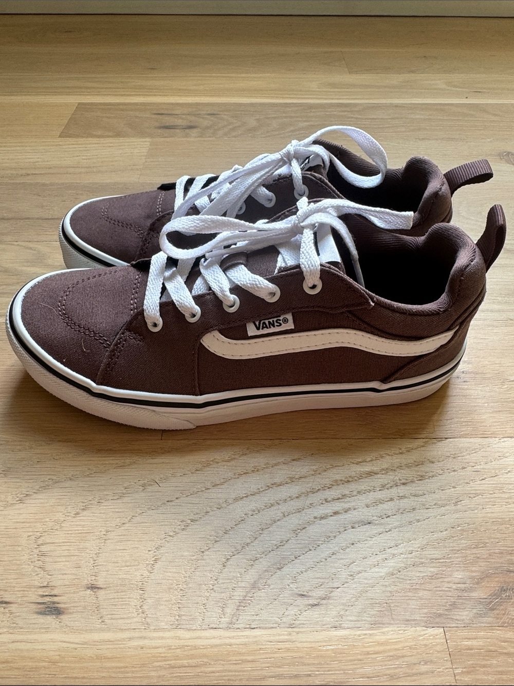 Boys’ Vans Filmore Low Top Shoes - Size 4